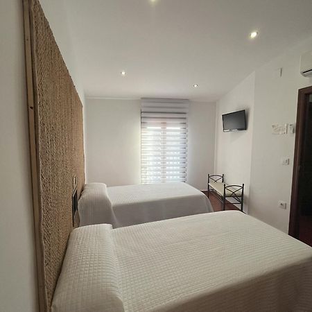 Casa Rural Las Pelliquerinas Almoharin ภายนอก รูปภาพ