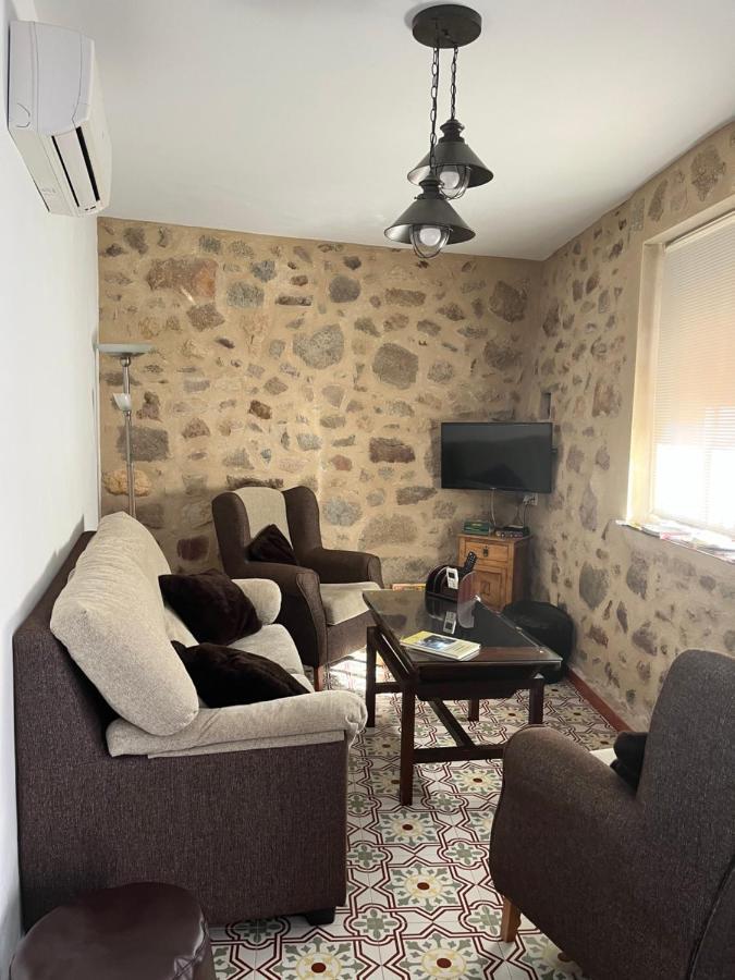 Casa Rural Las Pelliquerinas Almoharin ภายนอก รูปภาพ