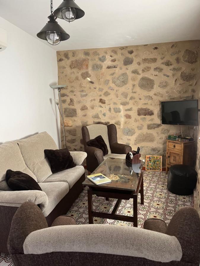 Casa Rural Las Pelliquerinas Almoharin ภายนอก รูปภาพ
