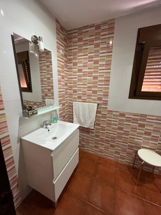Casa Rural Las Pelliquerinas Almoharin ภายนอก รูปภาพ
